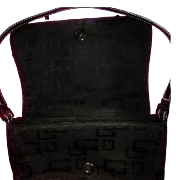 Guess small Satchel Purse hand bag Logo magnetic closure zippered inner … - Picture 4 of 7